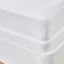 Pikolin Home - La nostra fodera per materassi sanitaria anti-macchia è completamente impermeabile e traspirante. Presenta inoltre uno speciale sigillo sulla sua zip a U.