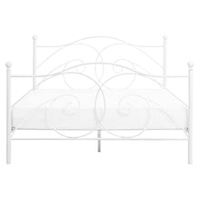 Beliani Letto in Metallo Bianco a Doghe con Decorazioni Sinuose 160 x 200 cm Dinard