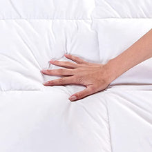 Pikolin Home - Topper in piuma Comfort Plus 9 cm traspirante ed estremamente accogliente; trattamento a tenuta piuma e fodera lavabile