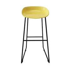 LWW Sedie, sgabelli da bar Seggiolone poggiapiedi moderno Sgabelli da bar Sgabello alto moderno in ferro Pp Sedile in plastica per cucina Sedia da pranzo Ufficio aziendale Ristorante,Giallo,45x45x75