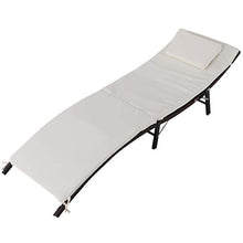Outsunny Sdraio Lettino da Giardino Ergonomica con Cuscino Rimovibile Pieghevole Rattan 196x61x53cm Bianco