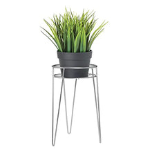 mDesign Midcentury Set da 2 Portavasi da terra in metallo – Portapiante da interno con design rotondo moderno e gambe a forcina – Versatili fioriere da interno e esterno – argento