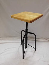 La IBERICA - Sgabello con filettatura in metallo, base quadrata in legno, colore: nero