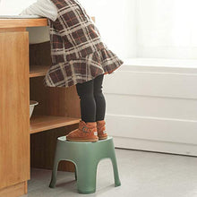 Yiyu Bagno della Famiglia Sgabello di Plastica, Feci Piazza Addensato Adulto Bambino Sgabello Basso, Antiscivolo Piccola Banca z (Color : Green)