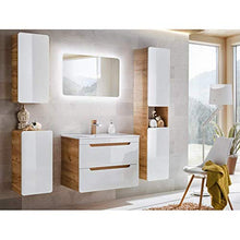 Aruba - Armadietto alto in rovere bianco lucido, con ripiani