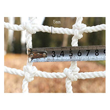 Rete di carico della rete di sicurezza della rete La Rete Da Arrampicata È Fatta Di Corda Di Canapa E Porta Il Carico Massimo For Il Parco Giochi For Bambini. Protezione esterna per bambini protezione
