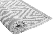 Brandsseller Tappeto per interni ed esterni, circa 90 x 150 cm, resistente alle intemperie, per giardino, terrazza, balcone, motivo a rombi, grigio chiaro