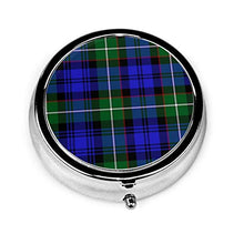 Sempill Simple, contenitore rotondo per pillole in tartan a 3 scomparti, in metallo, per medicinali e vitamine, per viaggi all'aperto