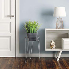 mDesign Midcentury Portavasi da terra in metallo – Portapiante da interno con design rotondo moderno e gambe a forcina – Versatili fioriere da interno e esterno – argento