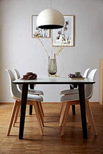 WENKO Set di 4 sedie a Conchiglia per Sala da Pranzo, Bianche, Lavabili, Gambe in Legno massello di faggio, Design scandinavo