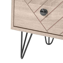 Comodino con 3 cassetti con maniglie in metallo e corridori, unico pannello posteriore e design unico a zig zag