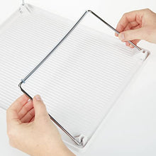 mDesign Set da 2 organizer armadio in metallo e plastica per sfruttare lo spazio verticale – Mensola aggiuntiva per ripiani – Divisorio per armadi adatto anche a cucina o bagno – bianco