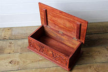Grande Carved pattern di legno Treasure Chest Trinket