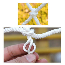 Rete di carico della rete di sicurezza della rete La Rete Da Arrampicata È Fatta Di Corda Di Canapa E Porta Il Carico Massimo For Il Parco Giochi For Bambini. Protezione esterna per bambini protezione