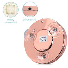 Navaris Specchio da Trucco LED Ingrandimento 5X con Ventosa - Specchietto Cosmetico Illuminato Ingrandente x5 - Bagno Make Up Batterie - Rame
