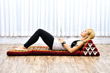 Leewadee Materasso Pieghevole a Tre segmenti: Comodo Tappeto con Cuscino Triangolare in Eco-kapok Fatto a Mano, Materasso thailandese, 170 x 53 cm, Rosso Verde