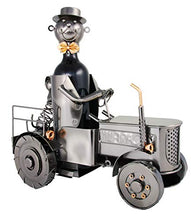 Brubaker Portabottiglie con trattore, autista e cane - oggetto decorativo Trecker Schlepper in metallo - supporto per bottiglia con biglietto di auguri per il vino
