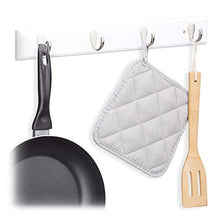 Relaxdays 10022776_58 Ganci Appendiabiti Metallo Attaccapanni a Muro Bambù Design Sobrio Portasciugamani HLP 6x48,5x5cm Bianco