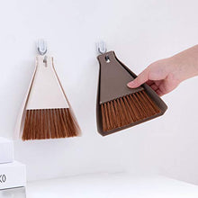 Cabilock 2 Set Mini Scopino E Set di Spazzole Mini Frullino a Spazzola per Scopa per Strumenti per La Pulizia del Desktop della Gabbia per Animali Domestici della Tastiera del Computer