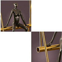 YXYOL Creative Personalized Swing Ornaments Scultures, Soggiorno Cabinet TV Armadio per Vino Caratteri di Vino Metallo Iron Gioielli Ornamenti Casa Camera da Letto,S