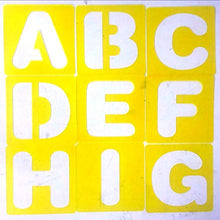 Fgyhty 26pcs Letters Alphabet Stencil + 10PCS Numero PP stampini Modello di Serie della Pittura di apprendimento del mestiere di DIY Scrapbooking
