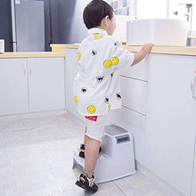 YukeShop - Sgabello per 2 bambini, design antiscivolo, impilabile e portatile, con impugnatura antiscivolo, ideale per il bagno o la cucina