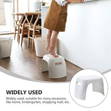 Wakauto Sedia in Plastica per Bambini Sgabello da Bagno in Plastica Sgabello da Cucina Passo Sgabello per La Casa Soggiorno Scuola Materna Bambini in Stile Nordico Sgabello Antiscivolo