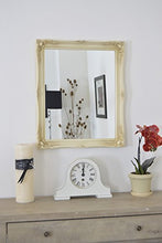 MirrorOutlet 0,6 m x 1 FT8 61 cm x 51 cm bianco antico shabby chic specchio da parete con cornice