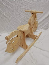 Dondolo per bambini a forma di moto in legno massiccio