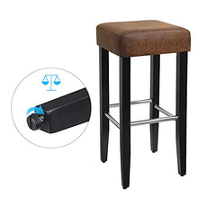 SONGMICS Set di 2 Sgabelli da Bar, Sedile Imbottito, Finta Pelle con Fine Strutture Dorate, Altezza Sedile 76 cm, Gambe di Legno Massello, con Poggiapiedi e Piedini Regolabili, Marrone LDC33BR