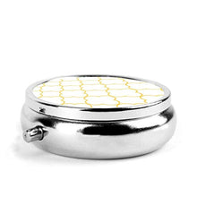 Quatrefoil - Contenitore rotondo per pillole, 3 scomparti, in metallo, per medicine, vitamine, colore: bianco