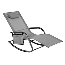 SONGMICS Sedia da Giardino, Lettino Prendisole, Sdraio a Dondolo con Poggiatesta e Taschina Laterale, Struttura in Ferro, Teslin Traspirante, Confortevole, Max Portata 150 kg, Grigio GCB23GY