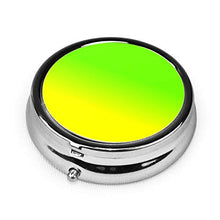Contenitore rotondo per pillole con 3 scomparti, in metallo, per medicine, vitamine, colore verde neon e giallo fluo, per viaggi all'aperto