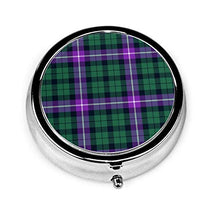 Wilson's Tartan - Mini portapillole in metallo rotondo con dispenser per pillole per borsa da tasca, borsa da viaggio