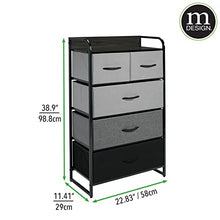 mDesign Elegante cassettiera moderna con 3 cassetti grandi e 2 piccoli – Comò in metallo, legno MDF e tessuto – Capiente canterano ideale per qualunque stanza della casa – multicolore/grigio/nero