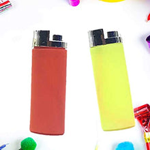 NUOBESTY 2Pcs Giocattoli Gag Accendino Falso Puntello di Plastica Blaster Water Blaster per Scherzi di Aprile (Colore Casuale)