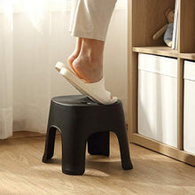 QiKun-Home Sgabello da Bagno Sgabello da Bagno Sgabello da Bagno per Uso Domestico Sgabello in plastica Panca Antiscivolo per Scarpe Antiscivolo Sgabello per Bambini Panca per i Piedi Nero