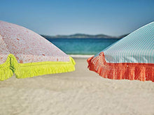 EZPELETA Ombrellone da spiaggia. Leggero e pieghevole in acciaio. 160cm. Protezione solare UPF 50+. Stampa fiori/quadri/righe. Include custodia/borsa. (quadri-Coral)
