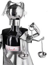 BRUBAKER Portabottiglie Justitia Silver - Supporto per Bottiglie in Metallo - Regalo di Vino con Figura in Metallo per Avvocati, Giudici, Avvocati, Studio Legale - con Biglietto D'auguri