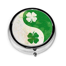 Irish Shamrocks Yin Yang St Patricks Day - Contenitore rotondo per pillole a 3 scomparti, in metallo, per medicina e vitamine, per viaggi all'aperto