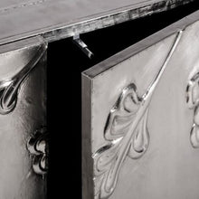 DENZZO - Cassettiera in legno rivestita in metallo, motivo foglie argentate Cagliari