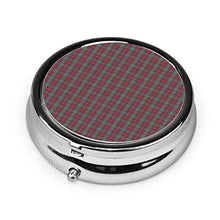 Fraser - Contenitore rotondo per pillole con 3 scomparti, in metallo, con motivo tartan, per medicinali e vitamine, per viaggi all'aperto