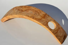 Figura Santa Portabottiglie Vino in Legno d'ulivo Finemente venato. 26,5 x 8 cm. qualità Originale