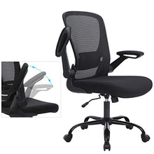 SONGMICS Sedia da Ufficio con Braccioli Pieghevoli, Sedia da Scrivania in Rete, Poltrona per Computer Ergonomica, Girevole a 360°, Supporto Lombare Regolabile, Salvaspazio, Nero OBN37BK