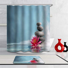 Combinazione Bagno. Immagini Chiare E Colori Vivaci Rendono Il Tuo Bagno Pieno di Vita. Accessori da Bagno. Calcolo. Loto. Fiume.