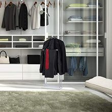 Relaxdays Servo Muto, per Abiti & Pantaloni, Mix Metallo & Legno, Camera, Omino Attaccapanni, 110x46x19, Argento/Marrone