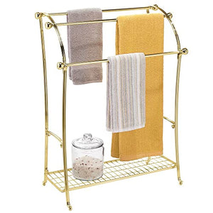 mDesign Portasciugamani da Terra – Porta Asciugamani da Bagno a Tre Bracci – Piantana Porta Asciugamano in Metallo con mensola per Accessori – Ottone