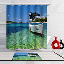 Combinazione Bagno. Immagini Chiare E Colori Vivaci Rendono Il Tuo Bagno Pieno di Vita. Accessori da Bagno. Acqua Limpida del Lago. Traghetto.