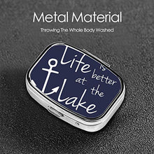 Scatola quadrata per pillole Medicine Case Classy Life is Better at The Lake Fashion Organizer per pillole da viaggio per integratori di vitamine