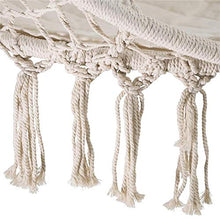 Poltrona Sospesa Gypsy, Altalena Robusta e Resistente, Adatta per Interni ed Esterni, Appendibile, Lavorata a maglia, Corda in Cotone con Romantiche Frange, Portata 120 Kg